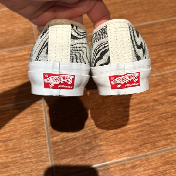 BNWT Vans OG Authentic LX 'Jacquard Marble' women’s 7.0 - Picture 3 of 5